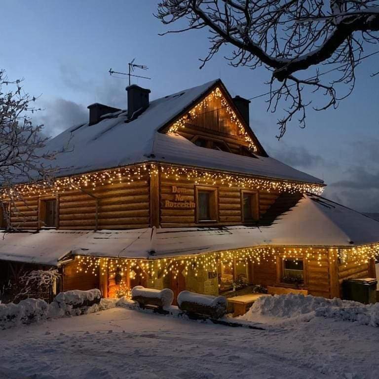Dom Na Rozcesciu Bed and Breakfast Koniaków Exteriör bild