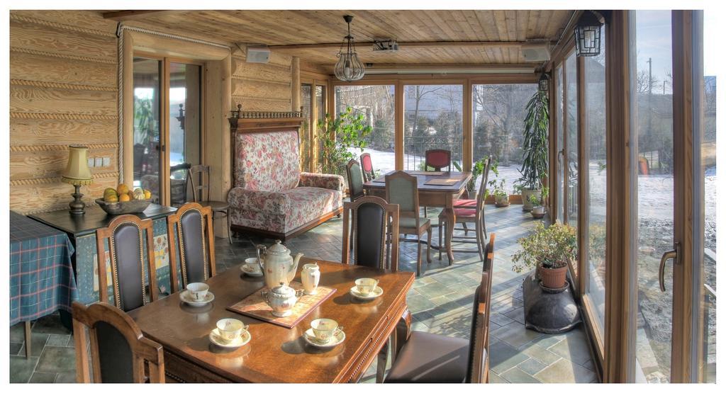 Dom Na Rozcesciu Bed and Breakfast Koniaków Exteriör bild
