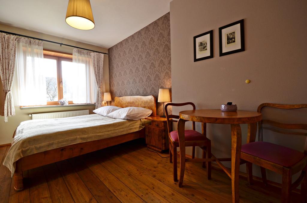 Dom Na Rozcesciu Bed and Breakfast Koniaków Exteriör bild